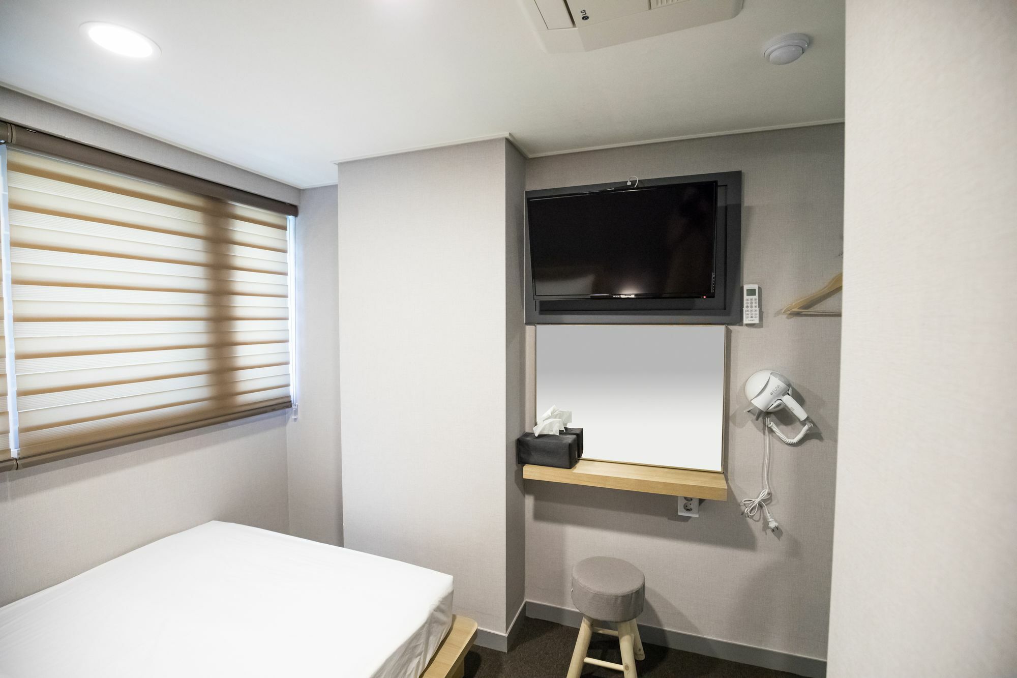 Blue Mountain Myeong-Dong Hotel Seoul Ngoại thất bức ảnh