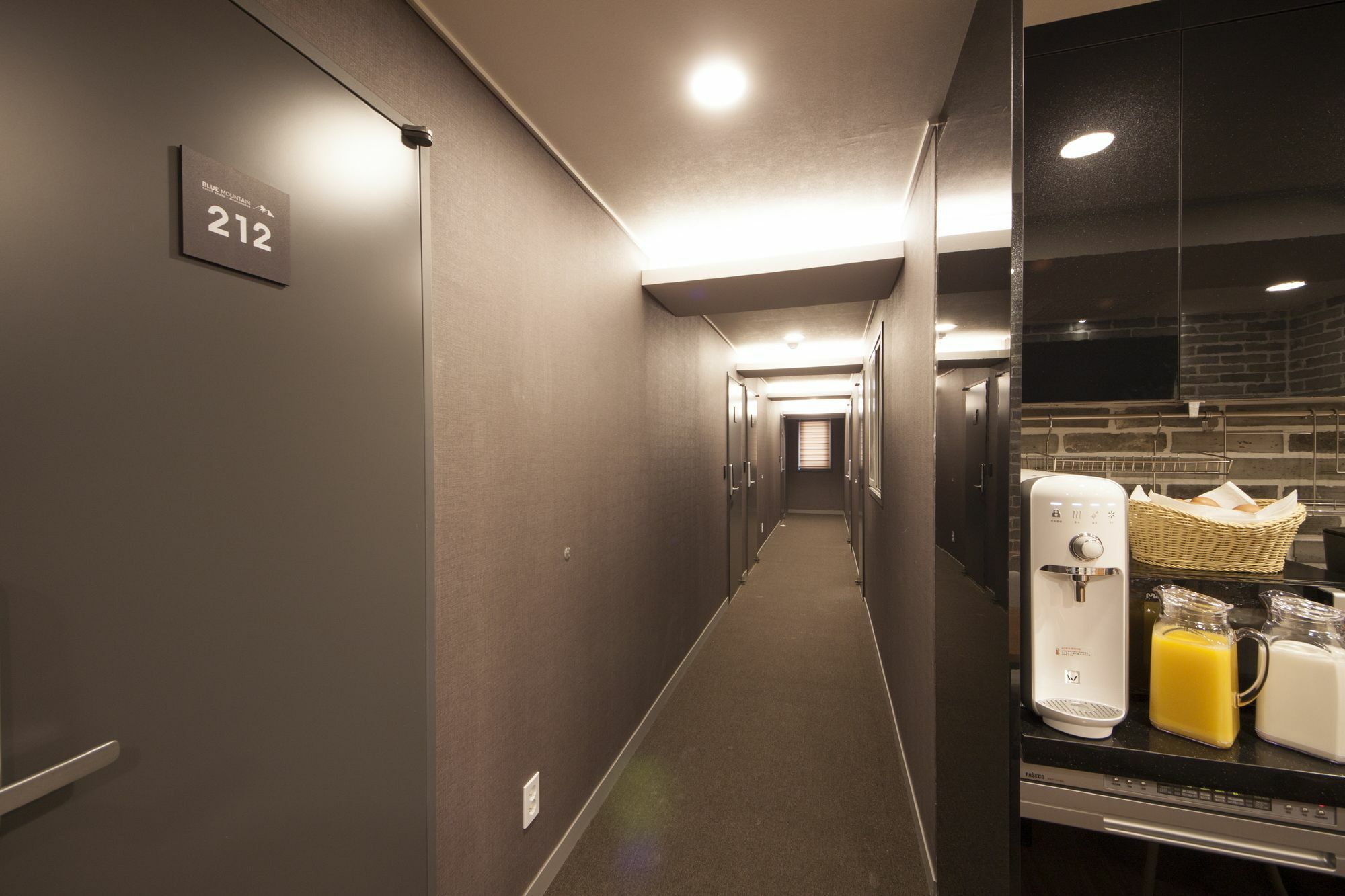 Blue Mountain Myeong-Dong Hotel Seoul Ngoại thất bức ảnh