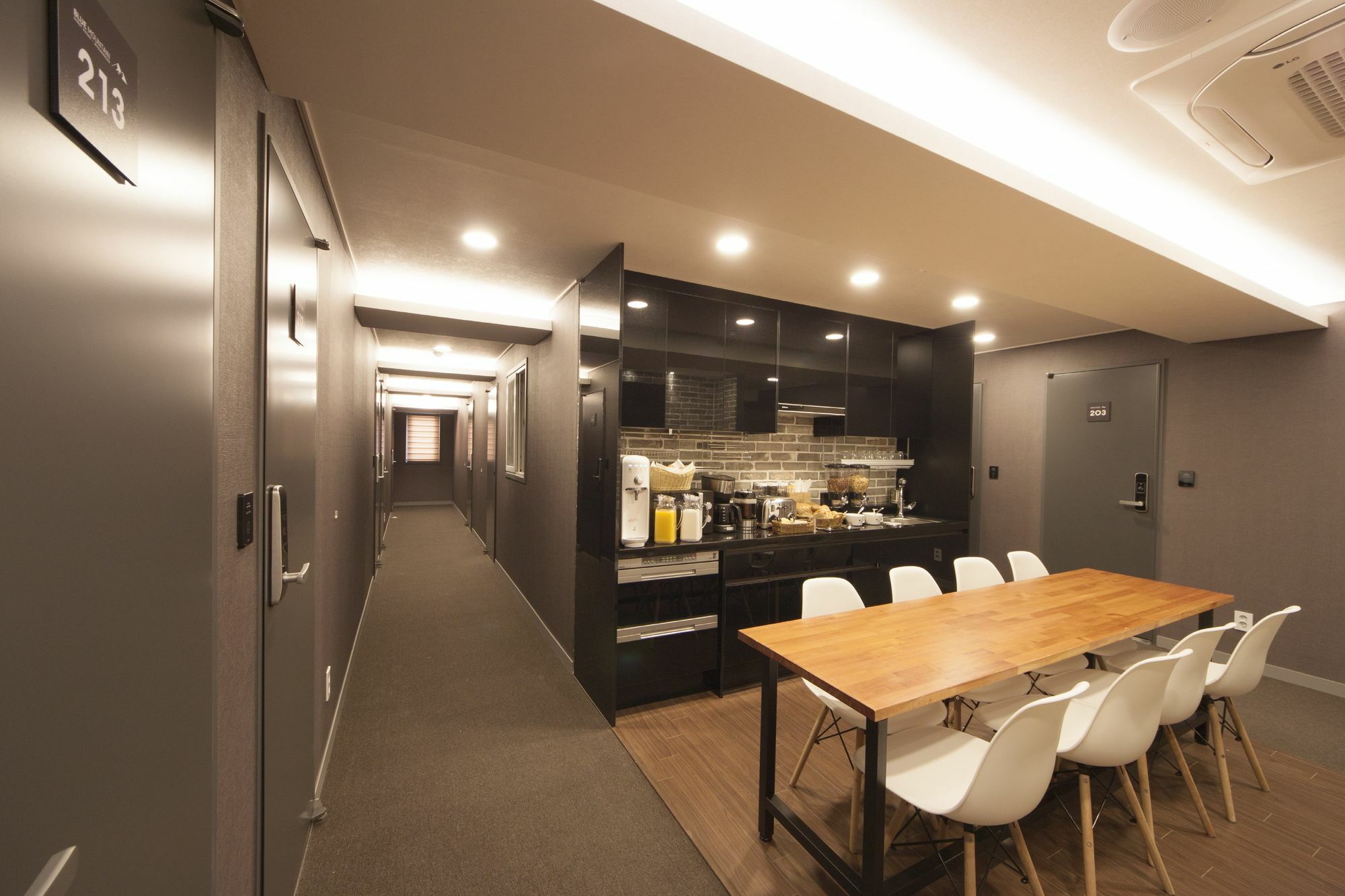 Blue Mountain Myeong-Dong Hotel Seoul Ngoại thất bức ảnh