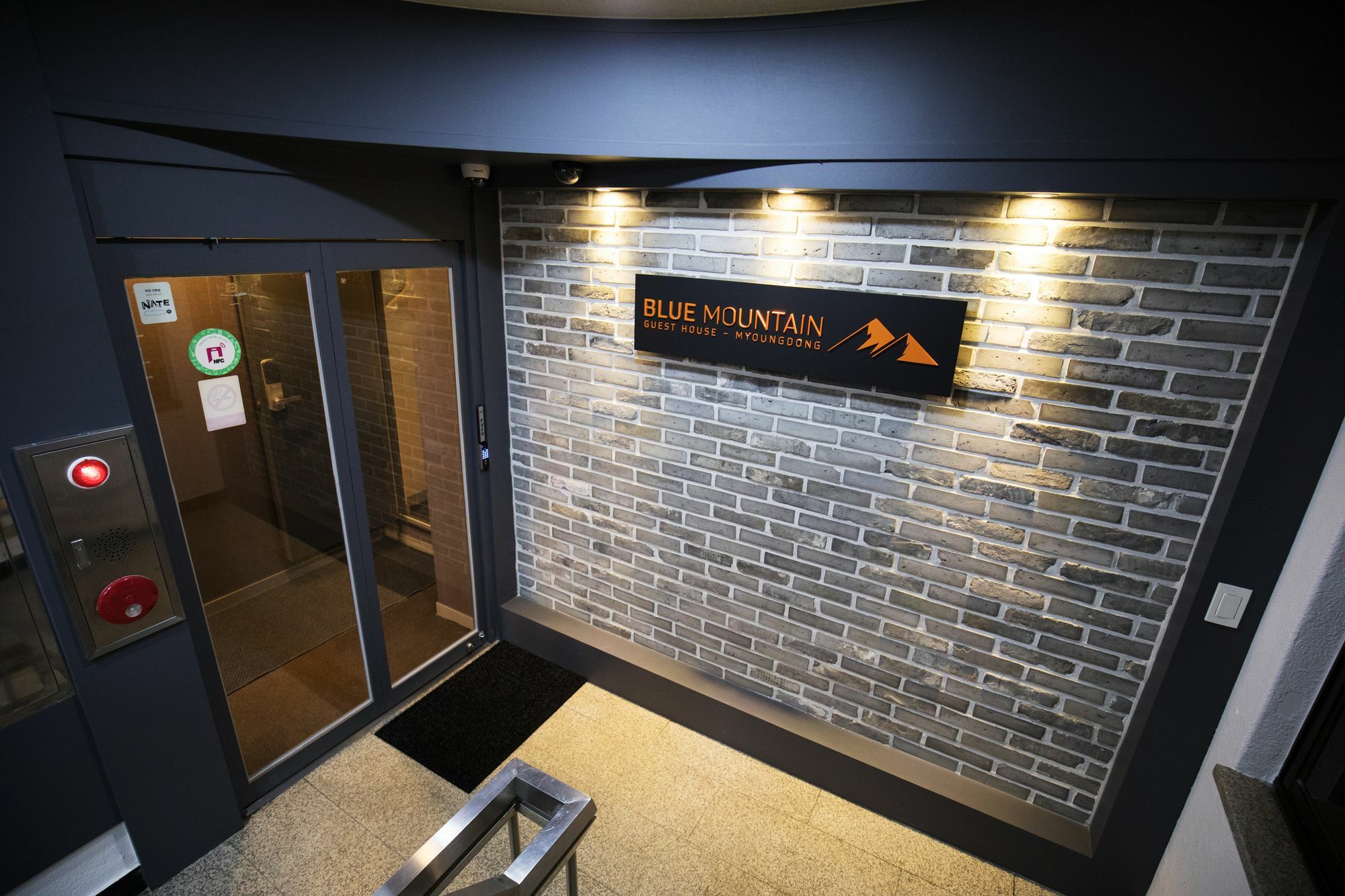Blue Mountain Myeong-Dong Hotel Seoul Ngoại thất bức ảnh