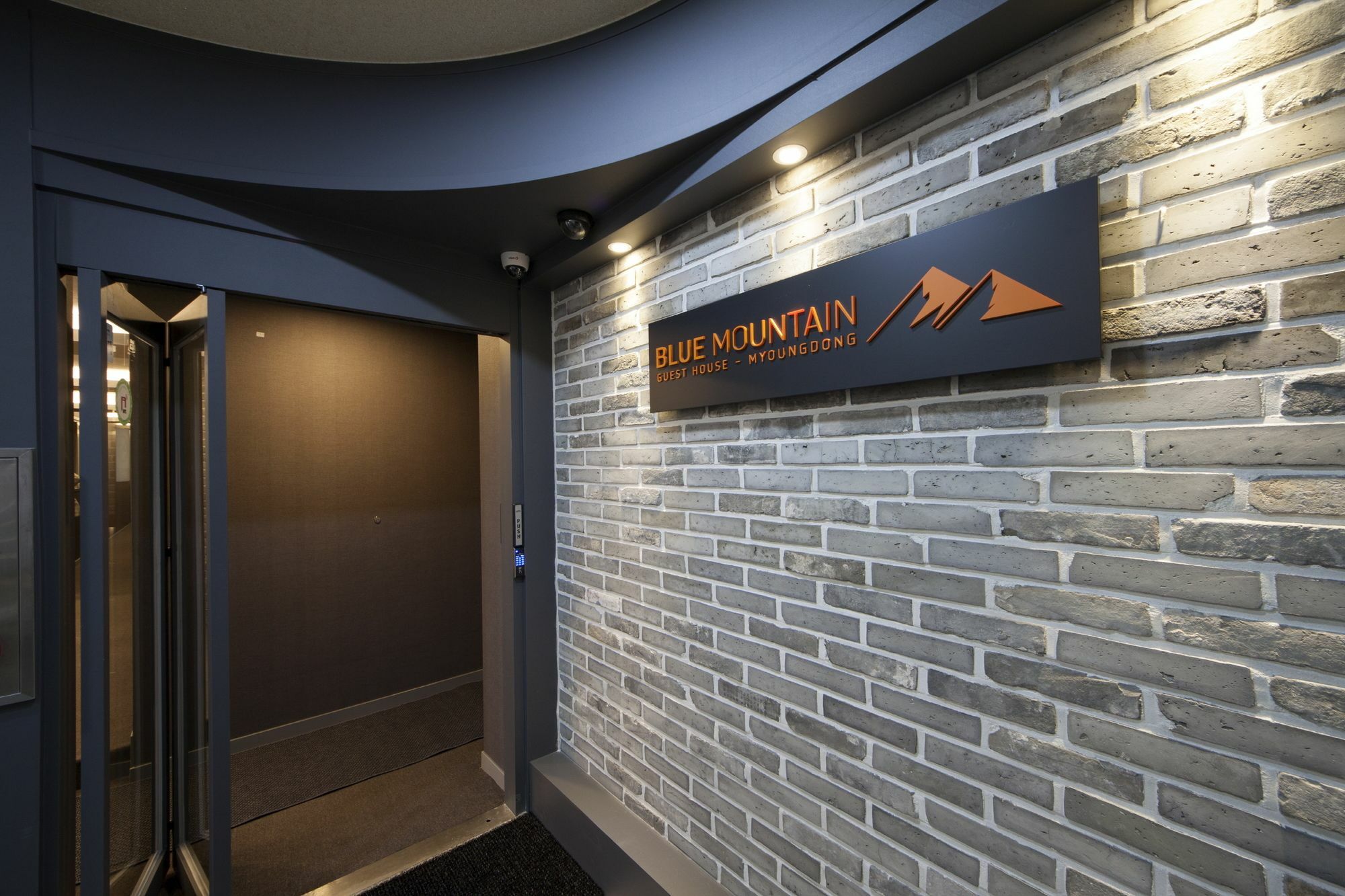 Blue Mountain Myeong-Dong Hotel Seoul Ngoại thất bức ảnh