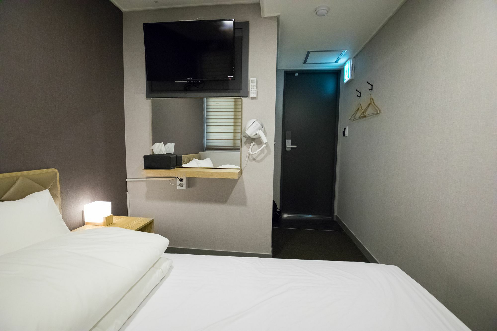 Blue Mountain Myeong-Dong Hotel Seoul Ngoại thất bức ảnh